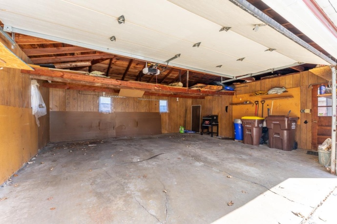 4132-4134 Crosby, ROCKFORD, Illinois 61107, ,2 Units,For Sale,Crosby,202602236