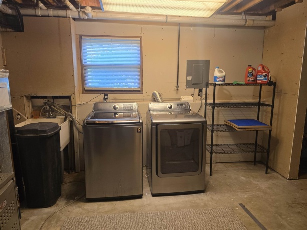 6174 Carlsburg, ROCKFORD, Illinois 61109, 4 Bedrooms Bedrooms, ,2 BathroomsBathrooms,House,For Sale,Carlsburg,202602237