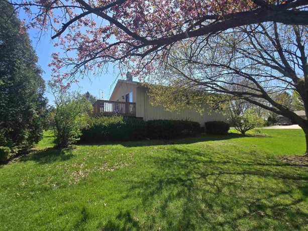 6174 Carlsburg, ROCKFORD, Illinois 61109, 4 Bedrooms Bedrooms, ,2 BathroomsBathrooms,House,For Sale,Carlsburg,202602237