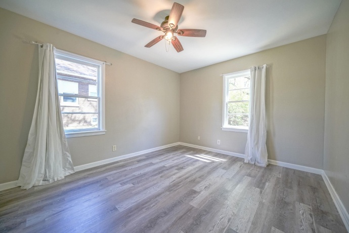 1529 Benton, ROCKFORD, Illinois 61107, 4 Bedrooms Bedrooms, ,2 BathroomsBathrooms,House,For Sale,Benton,202602238