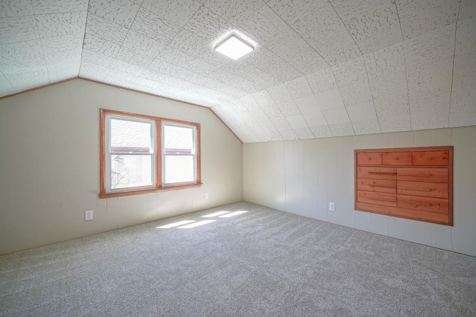 1529 Benton, ROCKFORD, Illinois 61107, 4 Bedrooms Bedrooms, ,2 BathroomsBathrooms,House,For Sale,Benton,202602238