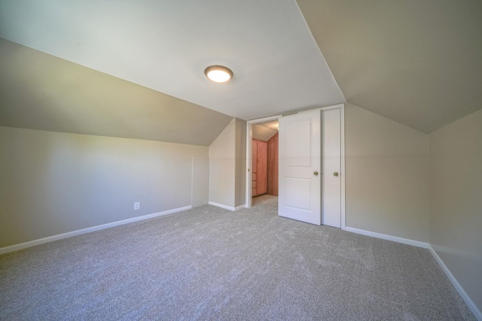 1529 Benton, ROCKFORD, Illinois 61107, 4 Bedrooms Bedrooms, ,2 BathroomsBathrooms,House,For Sale,Benton,202602238