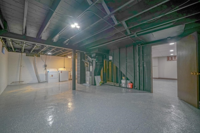 1529 Benton, ROCKFORD, Illinois 61107, 4 Bedrooms Bedrooms, ,2 BathroomsBathrooms,House,For Sale,Benton,202602238