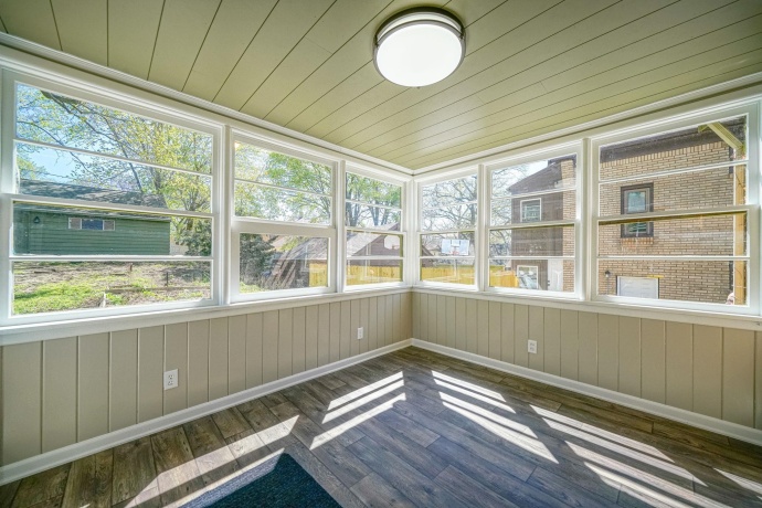 1529 Benton, ROCKFORD, Illinois 61107, 4 Bedrooms Bedrooms, ,2 BathroomsBathrooms,House,For Sale,Benton,202602238