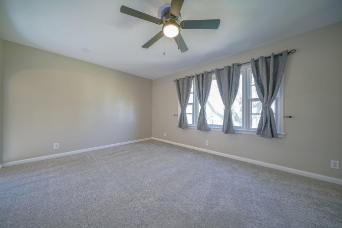 1529 Benton, ROCKFORD, Illinois 61107, 4 Bedrooms Bedrooms, ,2 BathroomsBathrooms,House,For Sale,Benton,202602238