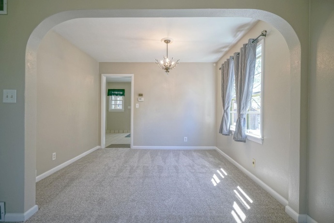 1529 Benton, ROCKFORD, Illinois 61107, 4 Bedrooms Bedrooms, ,2 BathroomsBathrooms,House,For Sale,Benton,202602238