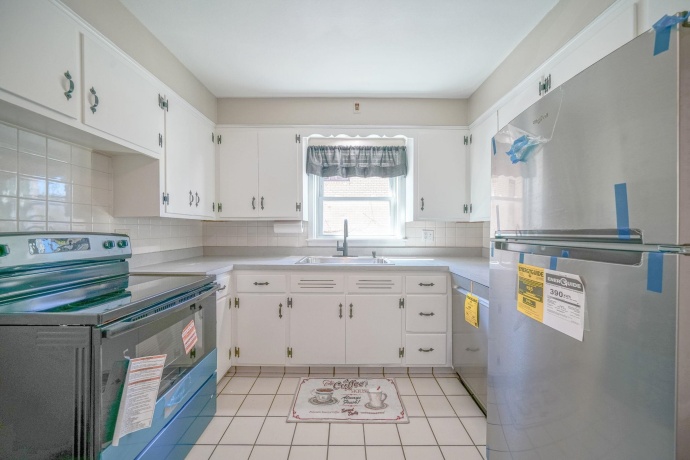 1529 Benton, ROCKFORD, Illinois 61107, 4 Bedrooms Bedrooms, ,2 BathroomsBathrooms,House,For Sale,Benton,202602238