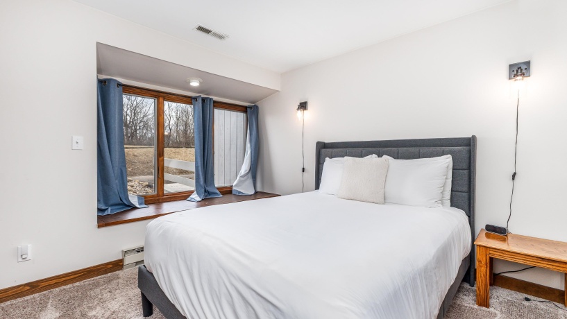 106 Plum Cove, GALENA, Illinois 61036, 2 Bedrooms Bedrooms, ,2 BathroomsBathrooms,Condominium,For Sale,Plum Cove,202602239