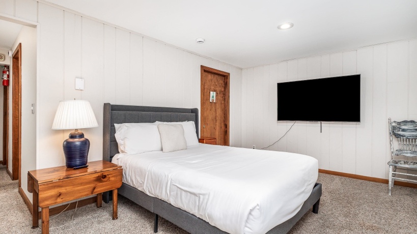 106 Plum Cove, GALENA, Illinois 61036, 2 Bedrooms Bedrooms, ,2 BathroomsBathrooms,Condominium,For Sale,Plum Cove,202602239