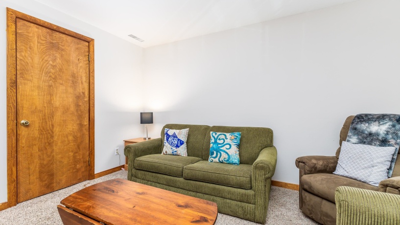 106 Plum Cove, GALENA, Illinois 61036, 2 Bedrooms Bedrooms, ,2 BathroomsBathrooms,Condominium,For Sale,Plum Cove,202602239