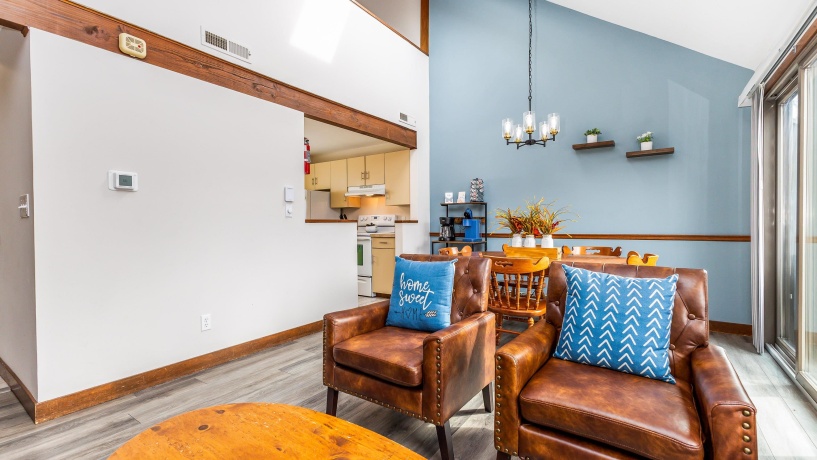 106 Plum Cove, GALENA, Illinois 61036, 2 Bedrooms Bedrooms, ,2 BathroomsBathrooms,Condominium,For Sale,Plum Cove,202602239