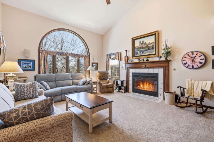 1967 Cross, GALENA, Illinois 61036, 4 Bedrooms Bedrooms, ,2 BathroomsBathrooms,House,For Sale,Cross,202602244