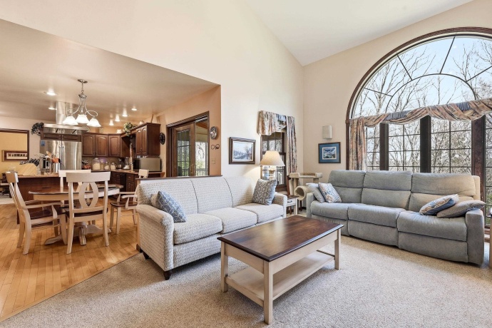 1967 Cross, GALENA, Illinois 61036, 4 Bedrooms Bedrooms, ,2 BathroomsBathrooms,House,For Sale,Cross,202602244