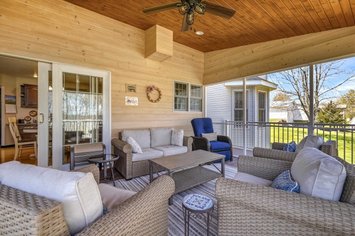 1967 Cross, GALENA, Illinois 61036, 4 Bedrooms Bedrooms, ,2 BathroomsBathrooms,House,For Sale,Cross,202602244