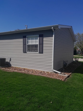 8703 Springwood, ROSCOE, Illinois 61073, 3 Bedrooms Bedrooms, ,2 BathroomsBathrooms,House,For Sale,Springwood,202602247