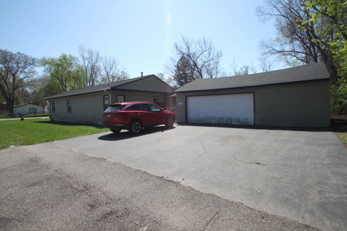 1424 Day, ROCKFORD, Illinois 61101, 2 Bedrooms Bedrooms, ,1 BathroomBathrooms,House,For Sale,Day,202602248