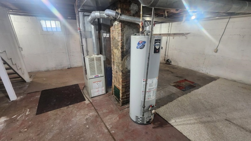 2729 Horton, ROCKFORD, Illinois 61109, 2 Bedrooms Bedrooms, ,1 BathroomBathrooms,House,For Sale,Horton,202602249