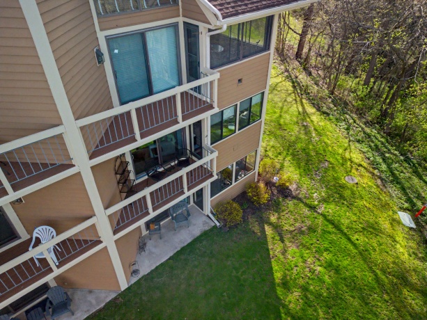 LB11 Long Bay Point, GALENA, Illinois 61036, 1 Bedroom Bedrooms, ,1 BathroomBathrooms,Condominium,For Sale,Long Bay Point,202602252