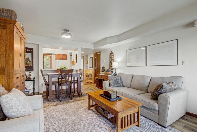 LB11 Long Bay Point, GALENA, Illinois 61036, 1 Bedroom Bedrooms, ,1 BathroomBathrooms,Condominium,For Sale,Long Bay Point,202602252