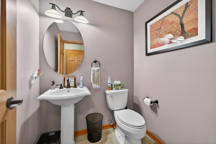 1354 University, ROCKFORD, Illinois 61107, 4 Bedrooms Bedrooms, ,3 BathroomsBathrooms,House,For Sale,University,202602253