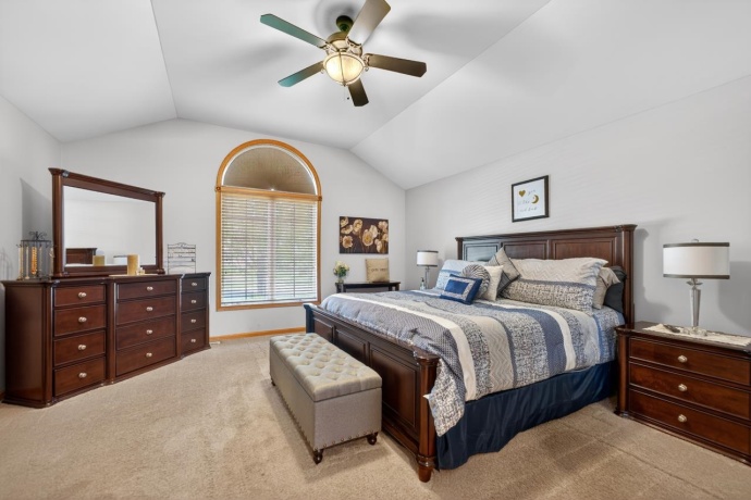 1354 University, ROCKFORD, Illinois 61107, 4 Bedrooms Bedrooms, ,3 BathroomsBathrooms,House,For Sale,University,202602253