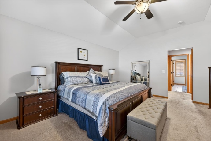 1354 University, ROCKFORD, Illinois 61107, 4 Bedrooms Bedrooms, ,3 BathroomsBathrooms,House,For Sale,University,202602253