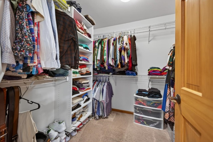 1354 University, ROCKFORD, Illinois 61107, 4 Bedrooms Bedrooms, ,3 BathroomsBathrooms,House,For Sale,University,202602253