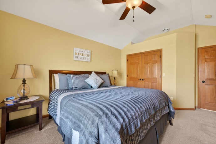 1354 University, ROCKFORD, Illinois 61107, 4 Bedrooms Bedrooms, ,3 BathroomsBathrooms,House,For Sale,University,202602253