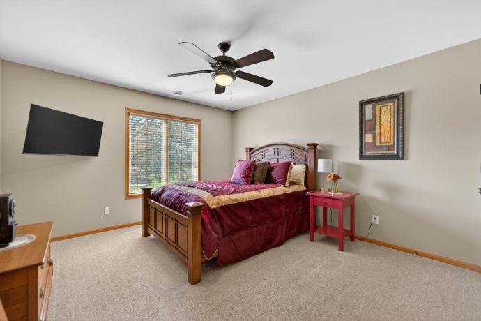 1354 University, ROCKFORD, Illinois 61107, 4 Bedrooms Bedrooms, ,3 BathroomsBathrooms,House,For Sale,University,202602253