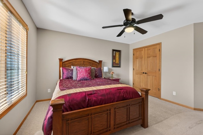 1354 University, ROCKFORD, Illinois 61107, 4 Bedrooms Bedrooms, ,3 BathroomsBathrooms,House,For Sale,University,202602253