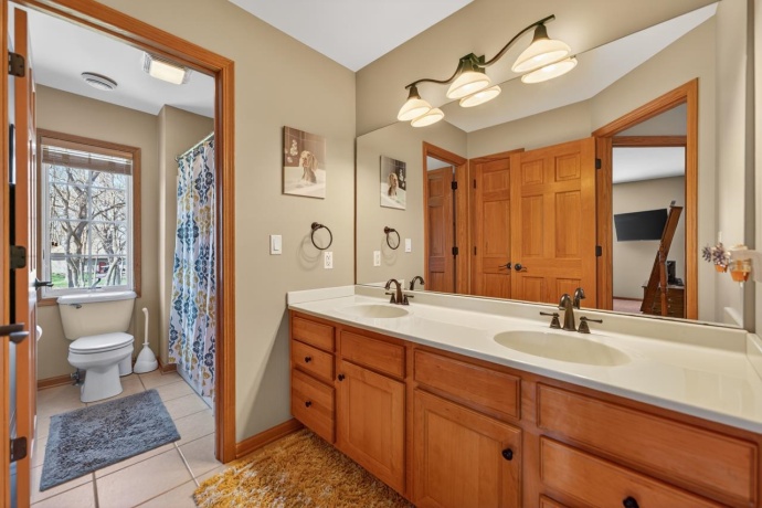 1354 University, ROCKFORD, Illinois 61107, 4 Bedrooms Bedrooms, ,3 BathroomsBathrooms,House,For Sale,University,202602253