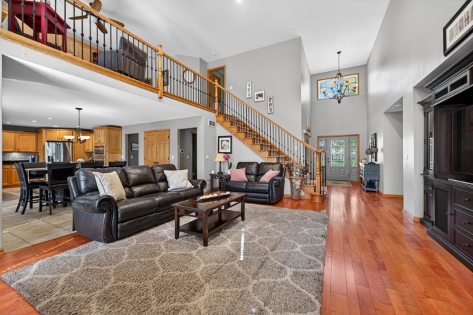 1354 University, ROCKFORD, Illinois 61107, 4 Bedrooms Bedrooms, ,3 BathroomsBathrooms,House,For Sale,University,202602253