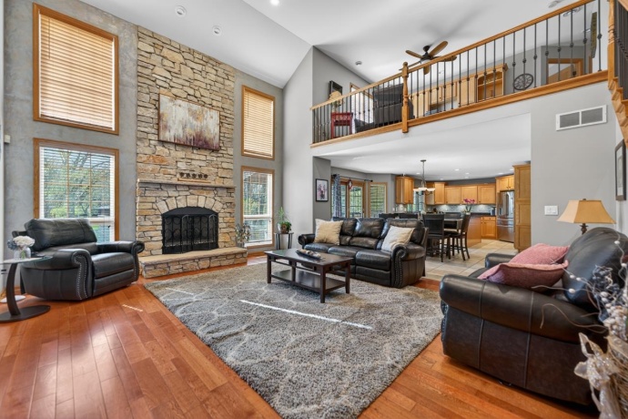 1354 University, ROCKFORD, Illinois 61107, 4 Bedrooms Bedrooms, ,3 BathroomsBathrooms,House,For Sale,University,202602253