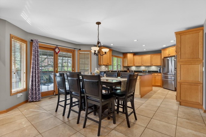 1354 University, ROCKFORD, Illinois 61107, 4 Bedrooms Bedrooms, ,3 BathroomsBathrooms,House,For Sale,University,202602253