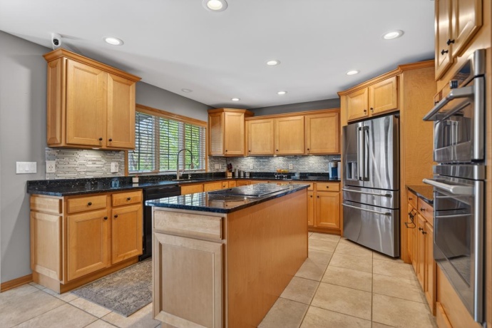 1354 University, ROCKFORD, Illinois 61107, 4 Bedrooms Bedrooms, ,3 BathroomsBathrooms,House,For Sale,University,202602253