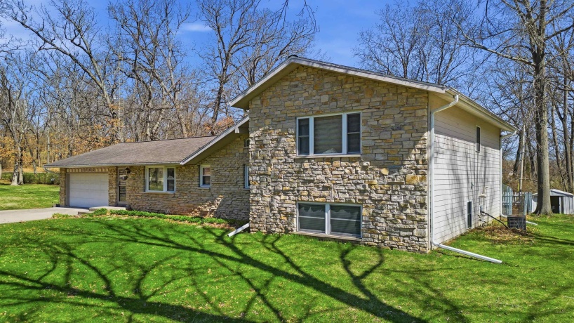 2086 Grand Detour, DIXON, Illinois 61021, 5 Bedrooms Bedrooms, ,3 BathroomsBathrooms,House,For Sale,Grand Detour,202602256