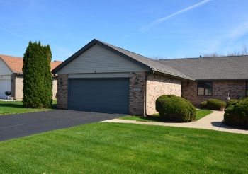 1237 Woodcreek, ROCKFORD, Illinois 61108, 2 Bedrooms Bedrooms, ,2 BathroomsBathrooms,House,For Sale,Woodcreek,202602259