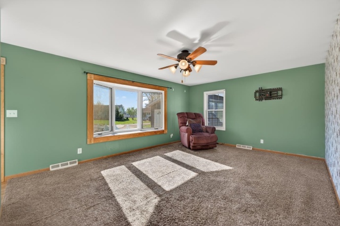 1 IRVINE, GALENA, Illinois 61036, 3 Bedrooms Bedrooms, ,3 BathroomsBathrooms,House,For Sale,IRVINE,202602262