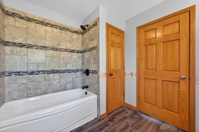 1 IRVINE, GALENA, Illinois 61036, 3 Bedrooms Bedrooms, ,3 BathroomsBathrooms,House,For Sale,IRVINE,202602262