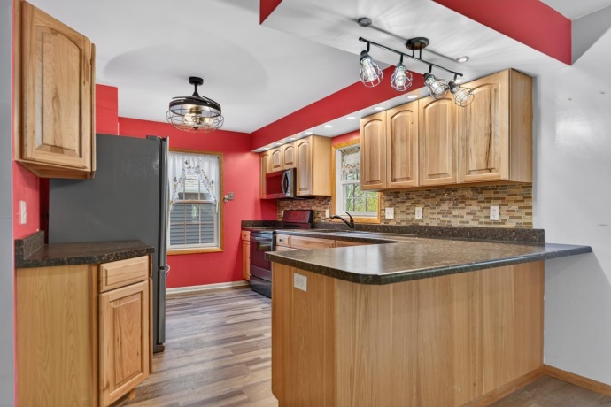 1 IRVINE, GALENA, Illinois 61036, 3 Bedrooms Bedrooms, ,3 BathroomsBathrooms,House,For Sale,IRVINE,202602262