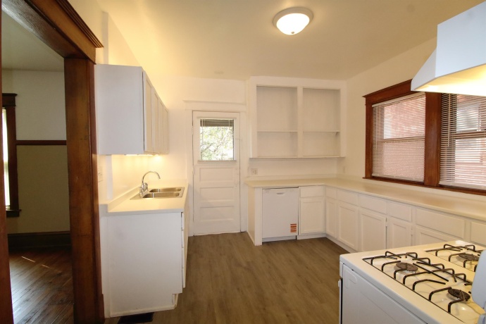 718 Locust, ROCKFORD, Illinois 61101, 3 Bedrooms Bedrooms, ,1 BathroomBathrooms,House,For Sale,Locust,202602263