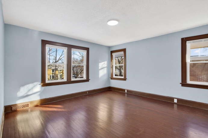 324 Paris, ROCKFORD, Illinois 61107, 4 Bedrooms Bedrooms, ,1 BathroomBathrooms,House,For Sale,Paris,202602264