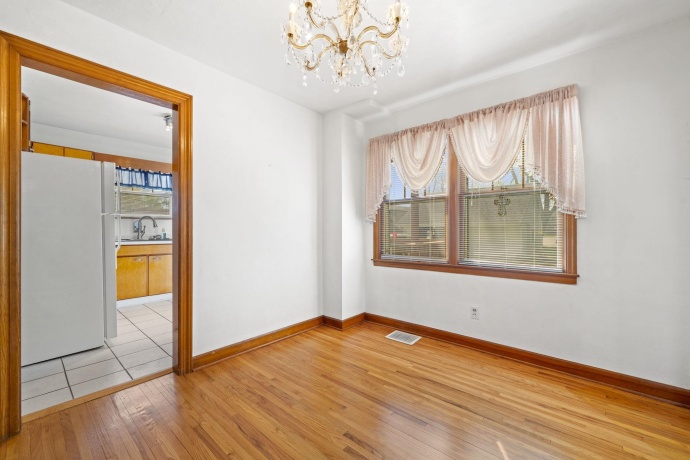 523 Harrison, BELVIDERE, Illinois 61008, 3 Bedrooms Bedrooms, ,1 BathroomBathrooms,House,For Sale,Harrison,202602267