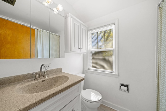 523 Harrison, BELVIDERE, Illinois 61008, 3 Bedrooms Bedrooms, ,1 BathroomBathrooms,House,For Sale,Harrison,202602267