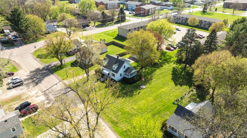 523 Harrison, BELVIDERE, Illinois 61008, 3 Bedrooms Bedrooms, ,1 BathroomBathrooms,House,For Sale,Harrison,202602267