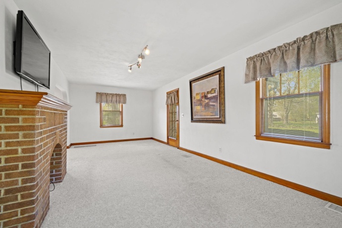 523 Harrison, BELVIDERE, Illinois 61008, 3 Bedrooms Bedrooms, ,1 BathroomBathrooms,House,For Sale,Harrison,202602267