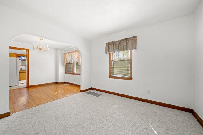 523 Harrison, BELVIDERE, Illinois 61008, 3 Bedrooms Bedrooms, ,1 BathroomBathrooms,House,For Sale,Harrison,202602267