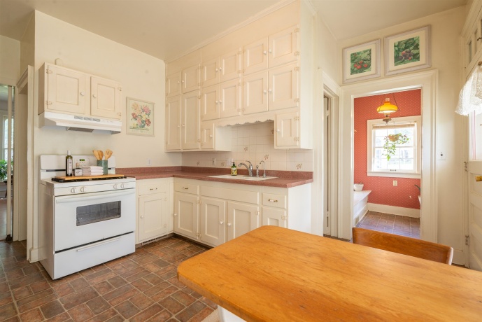 855 Stephenson, FREEPORT, Illinois 61032, 4 Bedrooms Bedrooms, ,1 BathroomBathrooms,House,For Sale,Stephenson,202602268