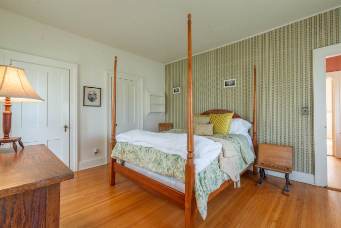 855 Stephenson, FREEPORT, Illinois 61032, 4 Bedrooms Bedrooms, ,1 BathroomBathrooms,House,For Sale,Stephenson,202602268