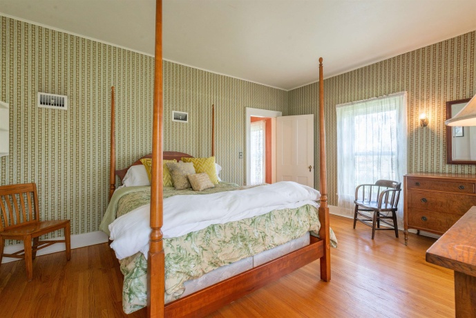 855 Stephenson, FREEPORT, Illinois 61032, 4 Bedrooms Bedrooms, ,1 BathroomBathrooms,House,For Sale,Stephenson,202602268